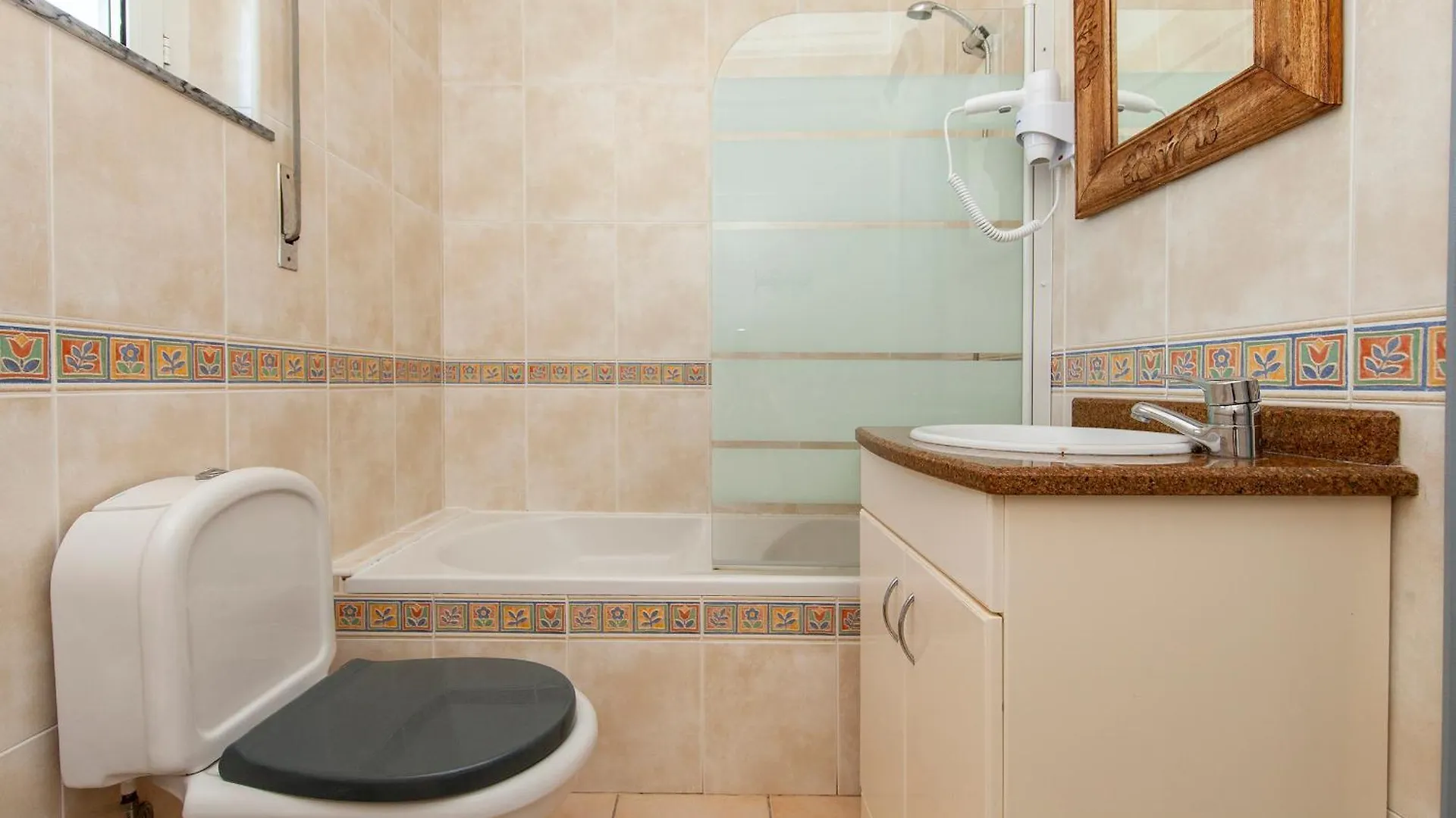 Affittacamere K - Viewpoint Of Lagos Guesthouse