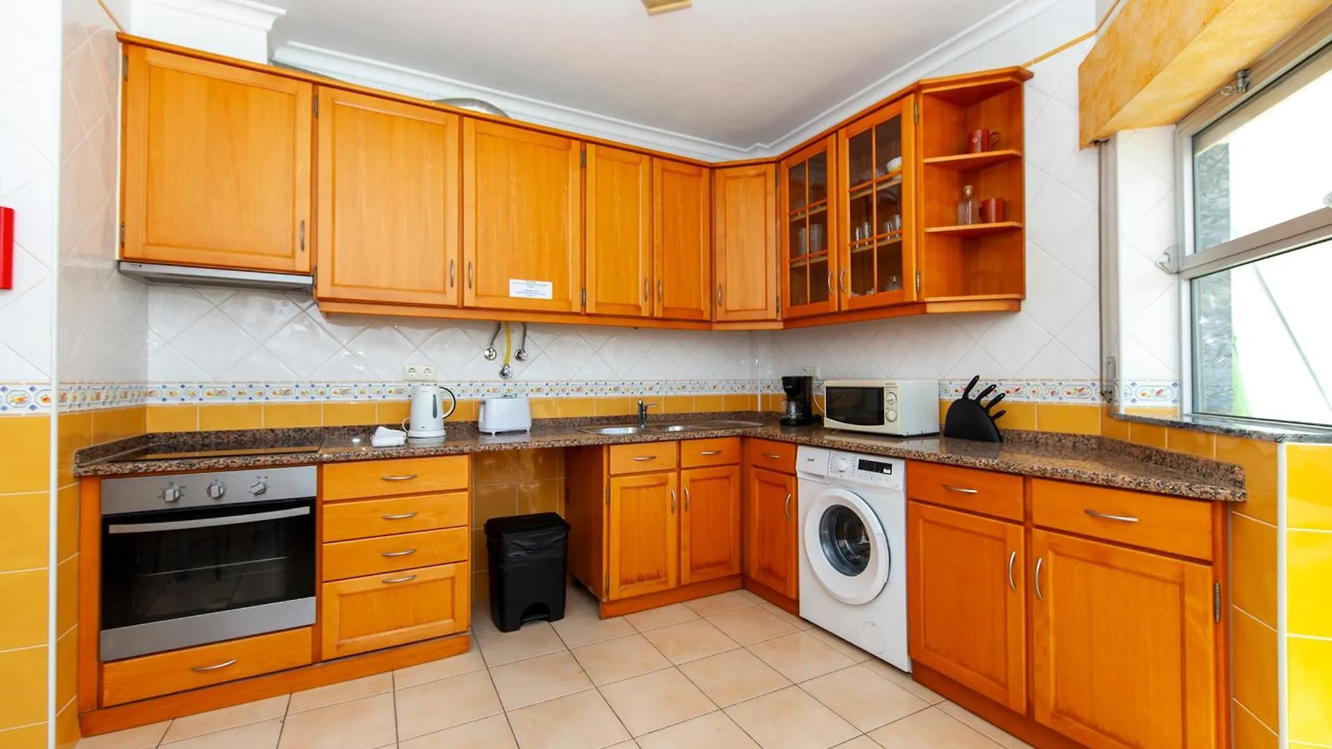K - Viewpoint Of Lagos Guesthouse Gasthof
